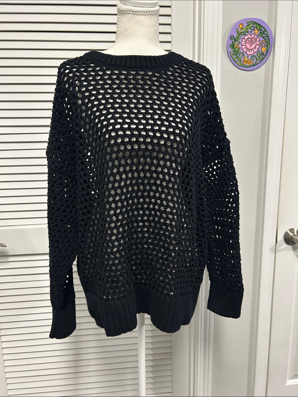 Old Navy Black Open-Knit Crewneck Sweater